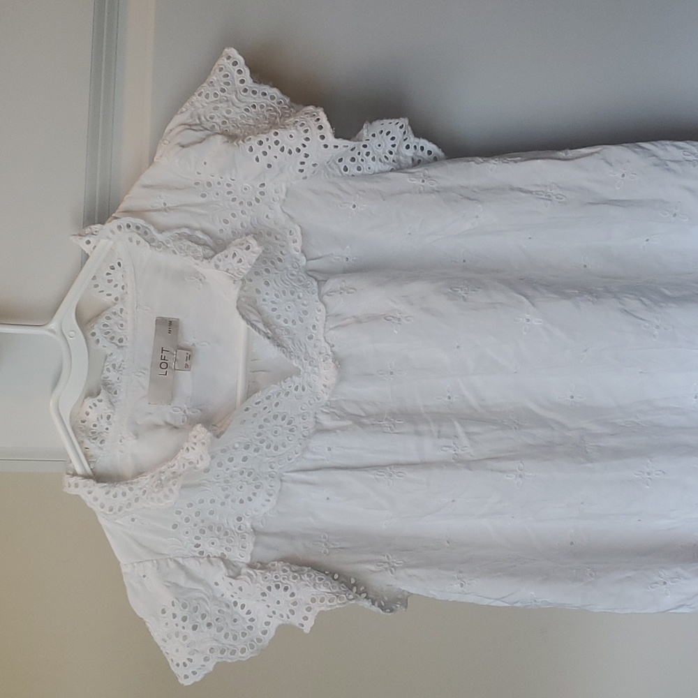 Scalloped Eyelet Ruffle Top - Picture 5 of 5